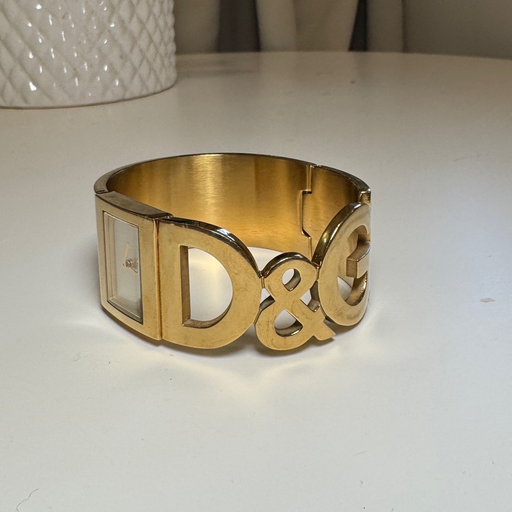 Dolce Gabbana watch/Cuff bracelet Gold